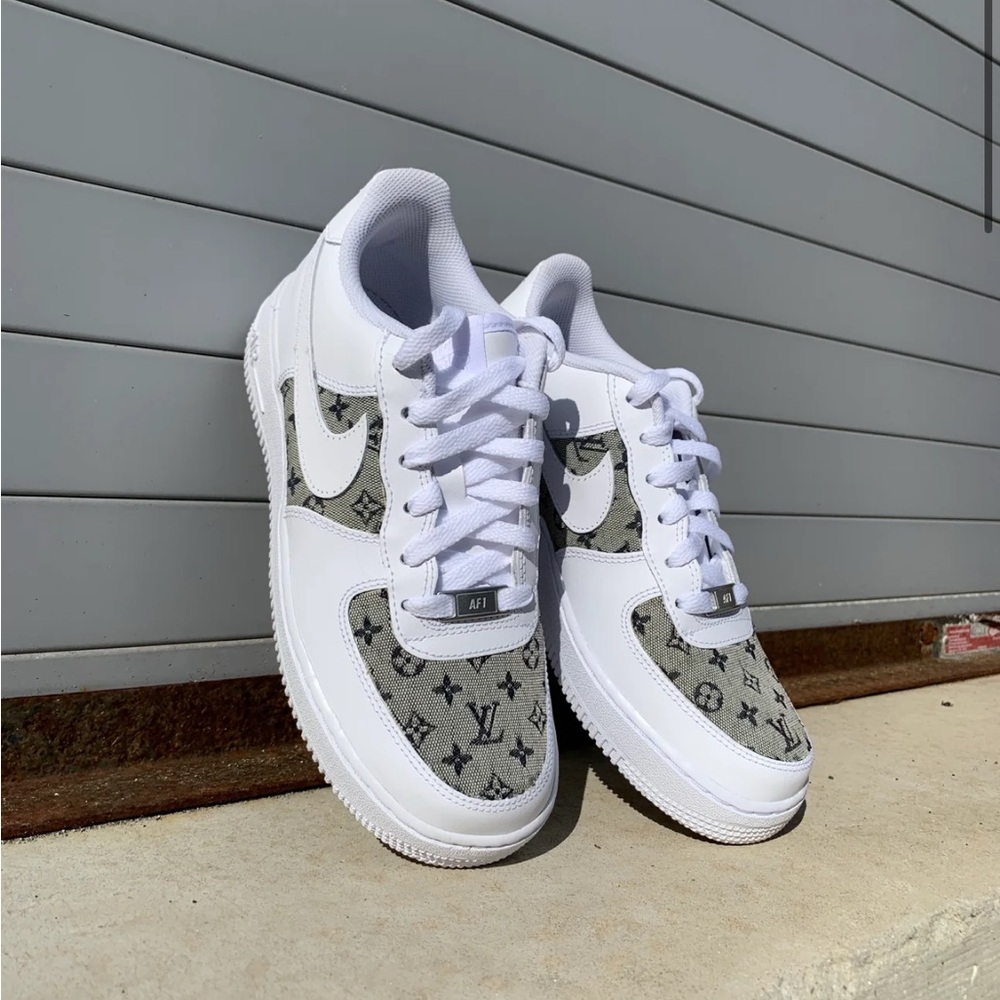 “Vintage” Custom Air Force 1 Sneakers From OneTwelves